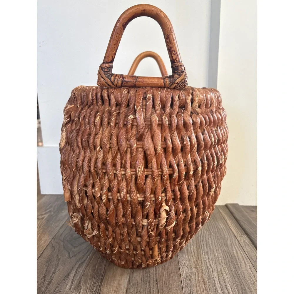 Vintage Hand‎ Woven Wicker Basket Brown Twisted Fiber
